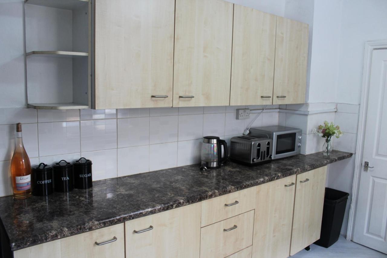 Luxury 3 Bedroom House เบอร์มิงแฮม ภายนอก รูปภาพ